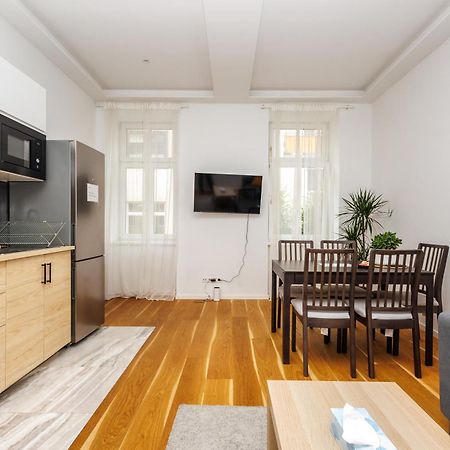 5 Beds 2 Bedrooms Top Apart In Vienna'S Heart Exterior photo